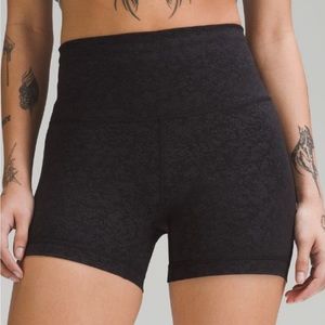Lululemon High Rise Bike Shorts 4”